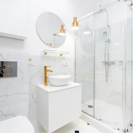 Warynskiego By Your Freedom Apartment