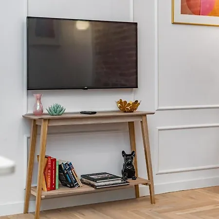 Warynskiego By Your Freedom * Warschau